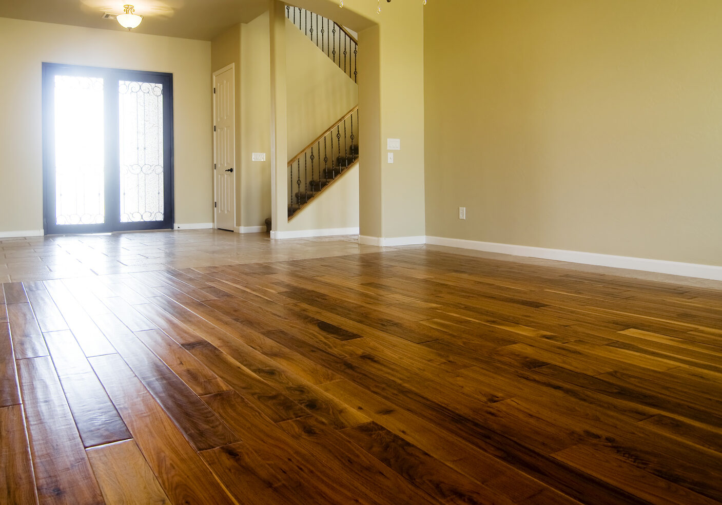 bigstock-Hardwood-Flooring-In-New-Home-3707788.jpg